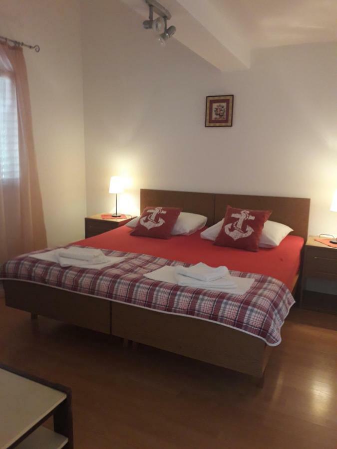 Apartments Jadranka Povile Novi Vinodolski Exterior foto